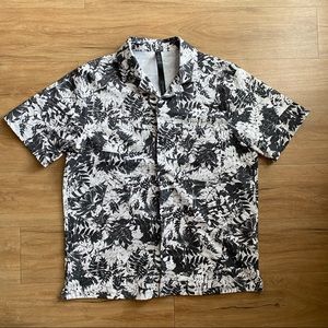 Lululemon airing easy short sleeve button up